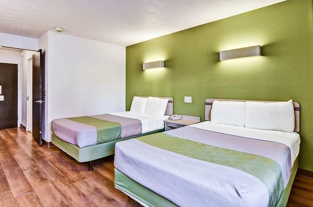 Economy Inn Pittsburgh Airport Moon Township ภายนอก รูปภาพ